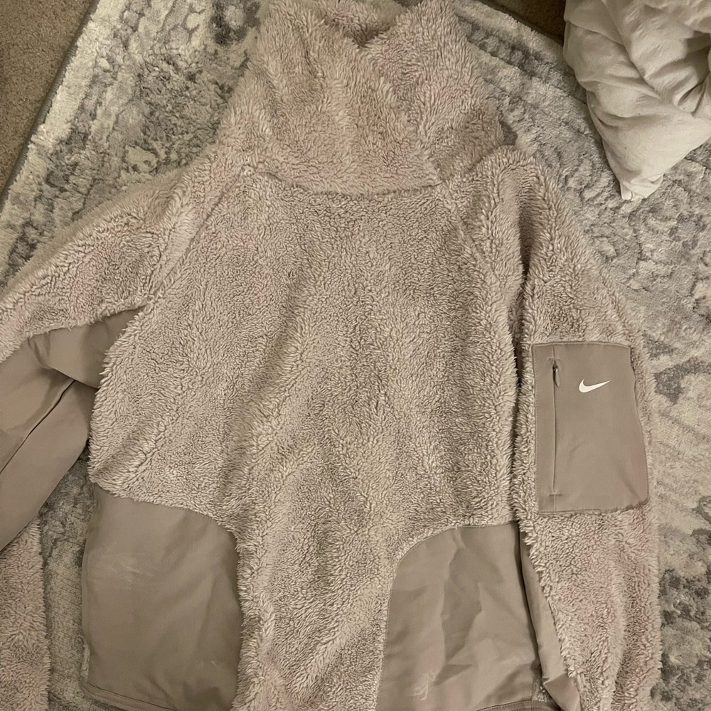 Nike Sherpa sweater